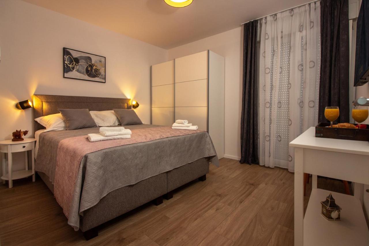 Bura2 , With Private Parking In The Garage Apartment สปลิท ภายนอก รูปภาพ