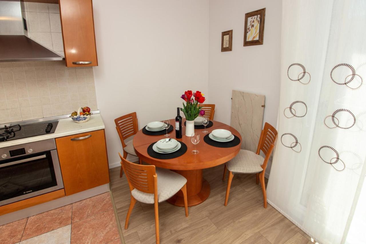 Bura2 , With Private Parking In The Garage Apartment สปลิท ภายนอก รูปภาพ