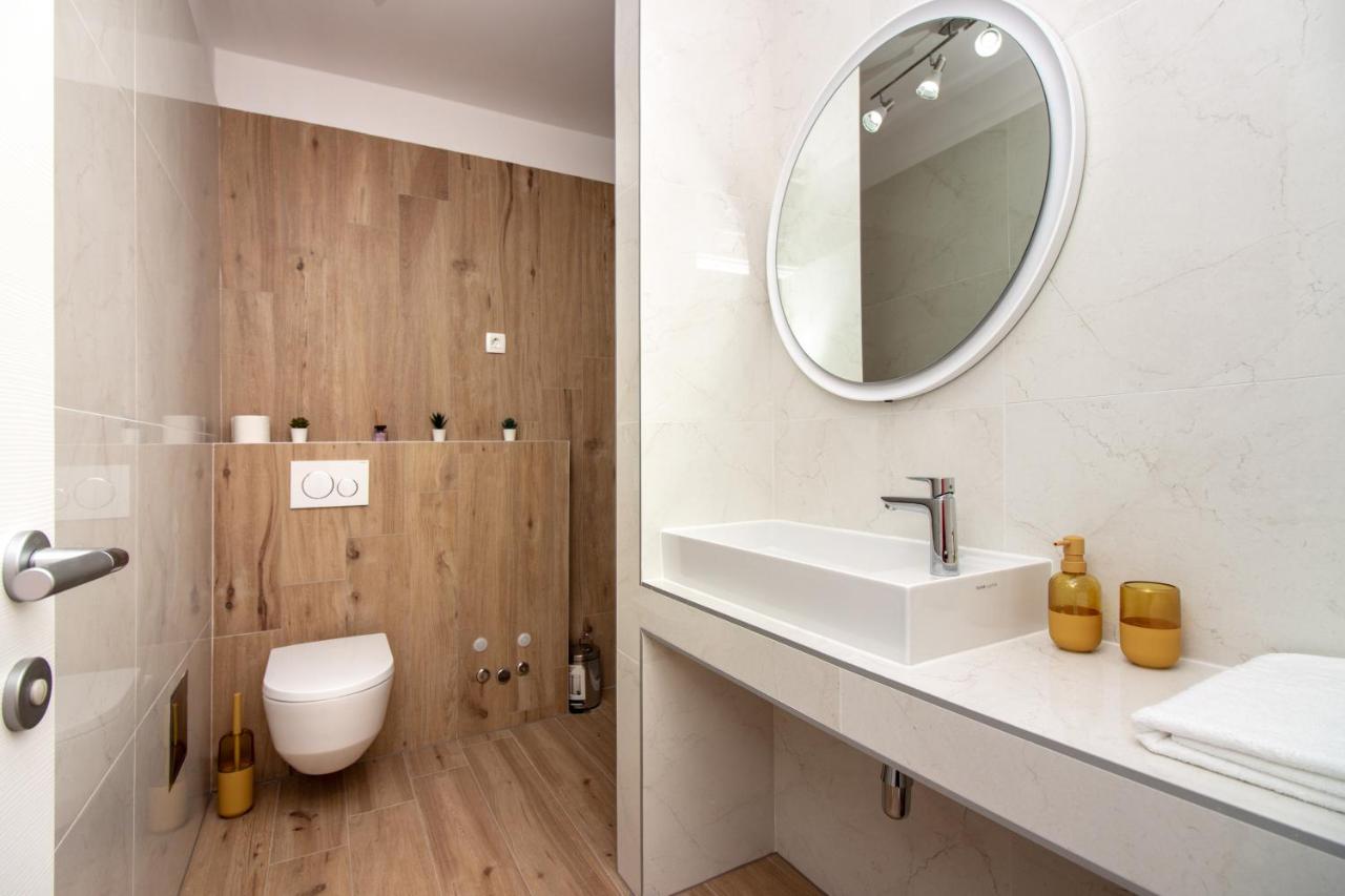 Bura2 , With Private Parking In The Garage Apartment สปลิท ภายนอก รูปภาพ